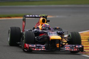 Red Bull ran a thin rear wing to increase straight-line speed
